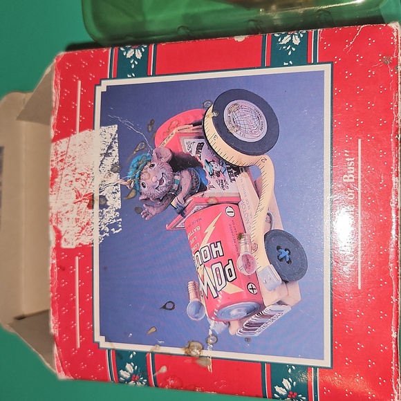 Vintage Enesco "North Pole or Bust" mouse in a hot rod car ornament.  - Picture 9 of 12